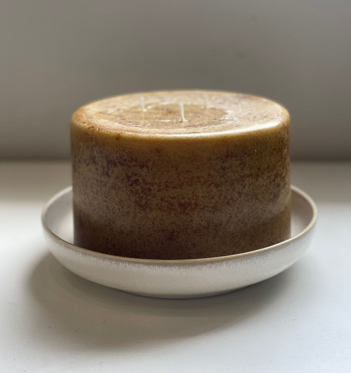 Wabisabi Pearl High Edged Plate