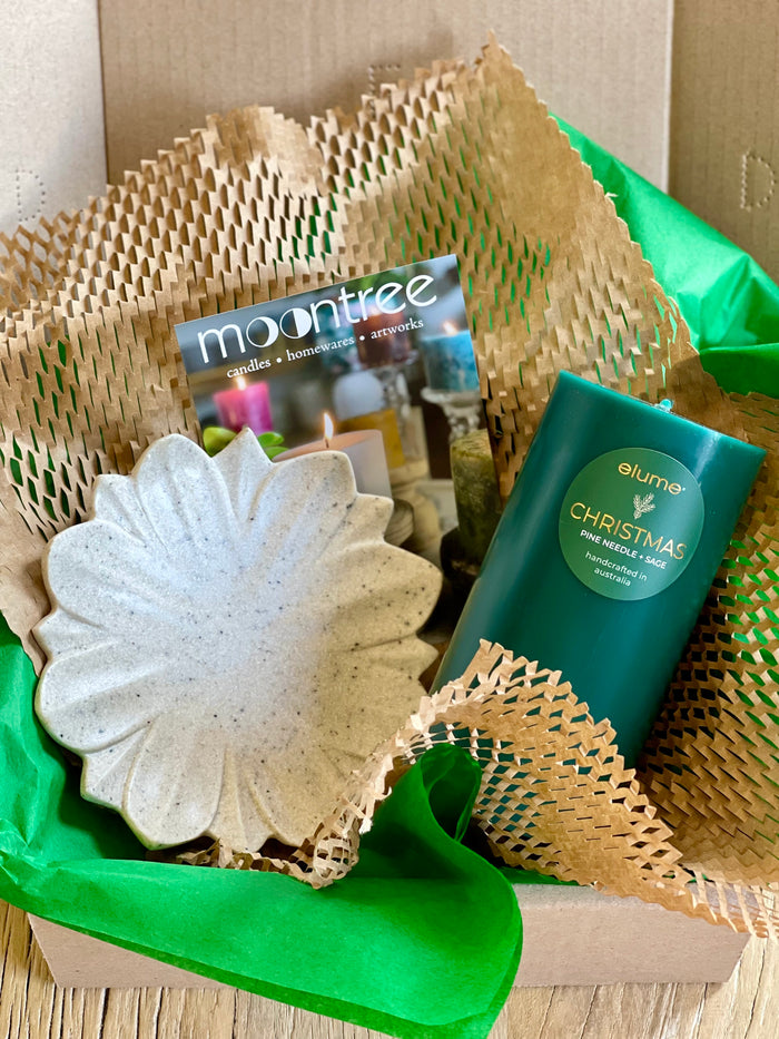 Christmas Pine Needle and Sage Candle - Gift Set