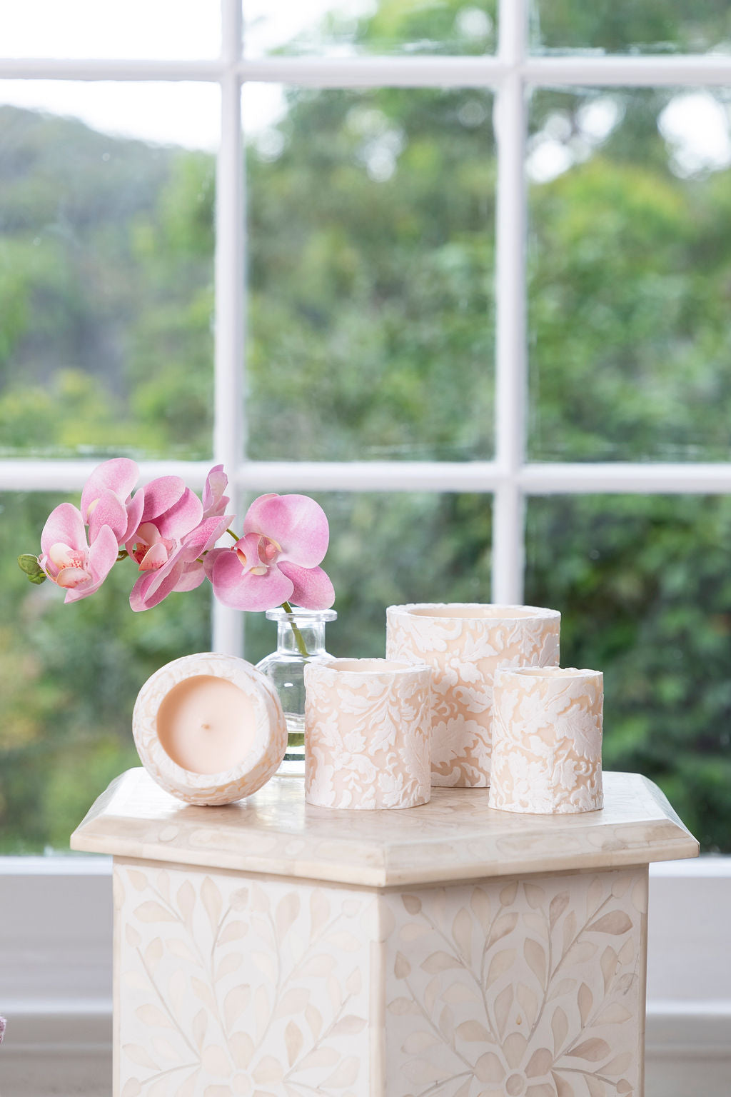 Natural Light - Ivory Damask