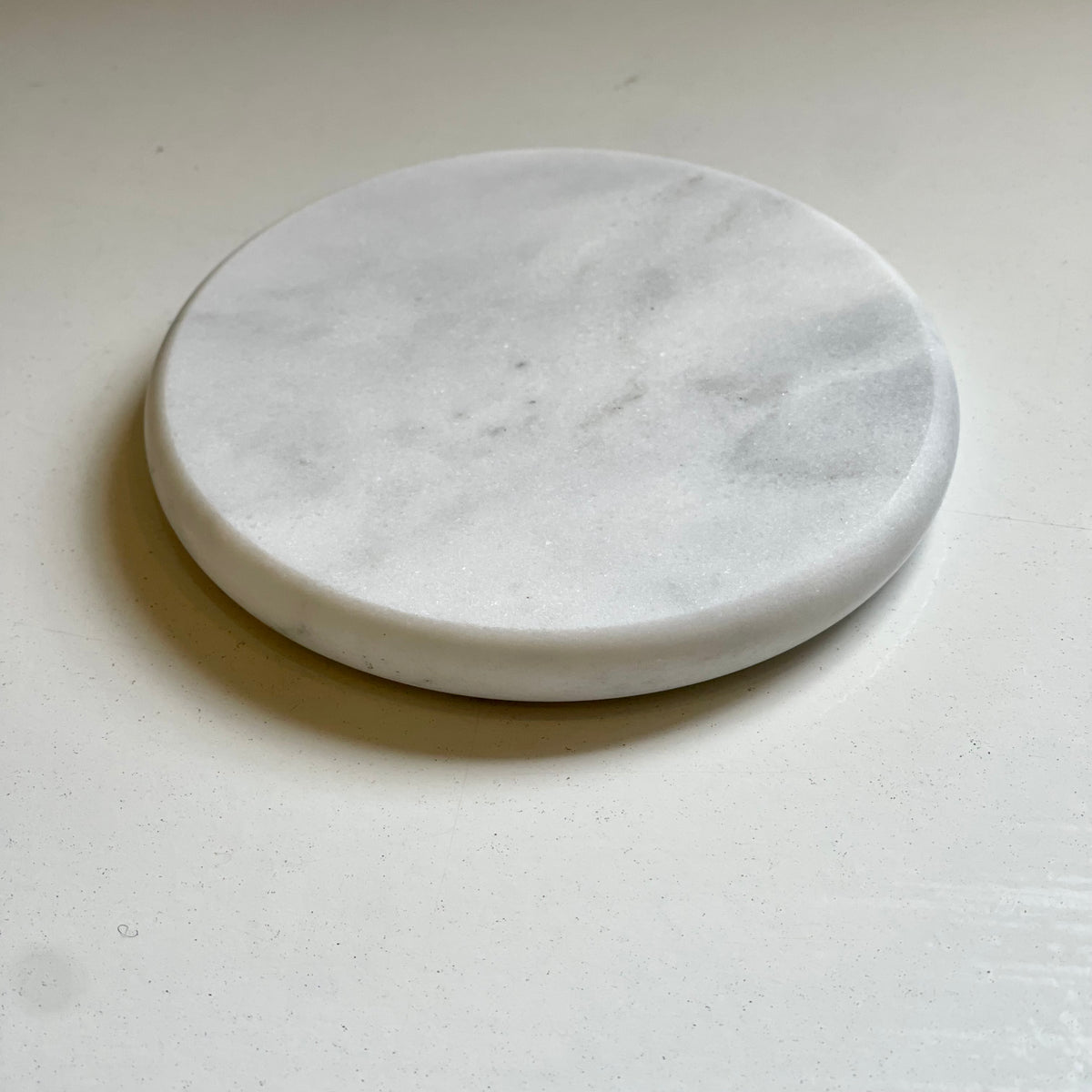 Nuvolo White Marble Holders