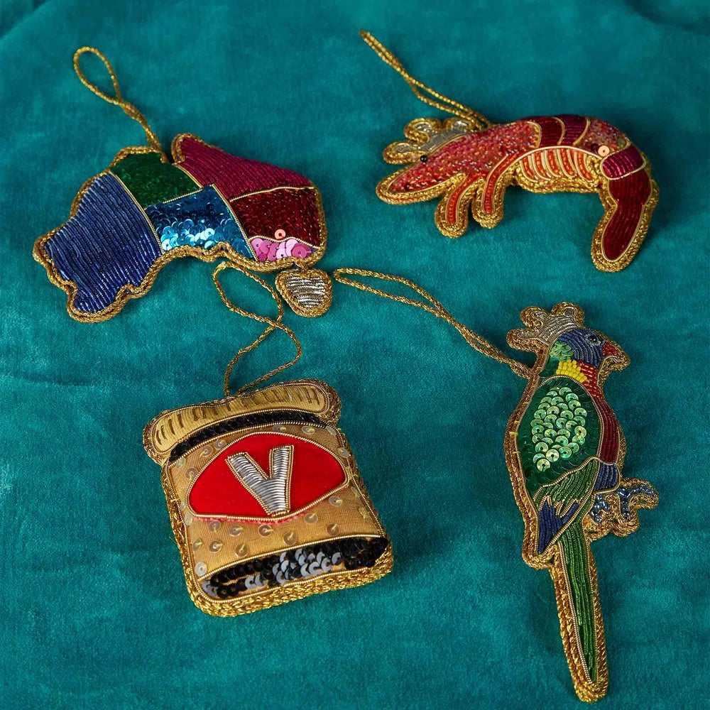 Queen Lorikeet Decoration