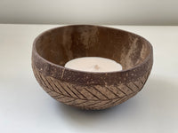 Natural Coco Bowl with Leaf Carving