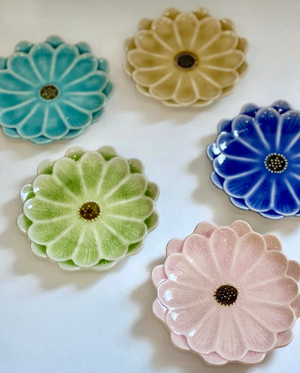 Kiku flower candle plate