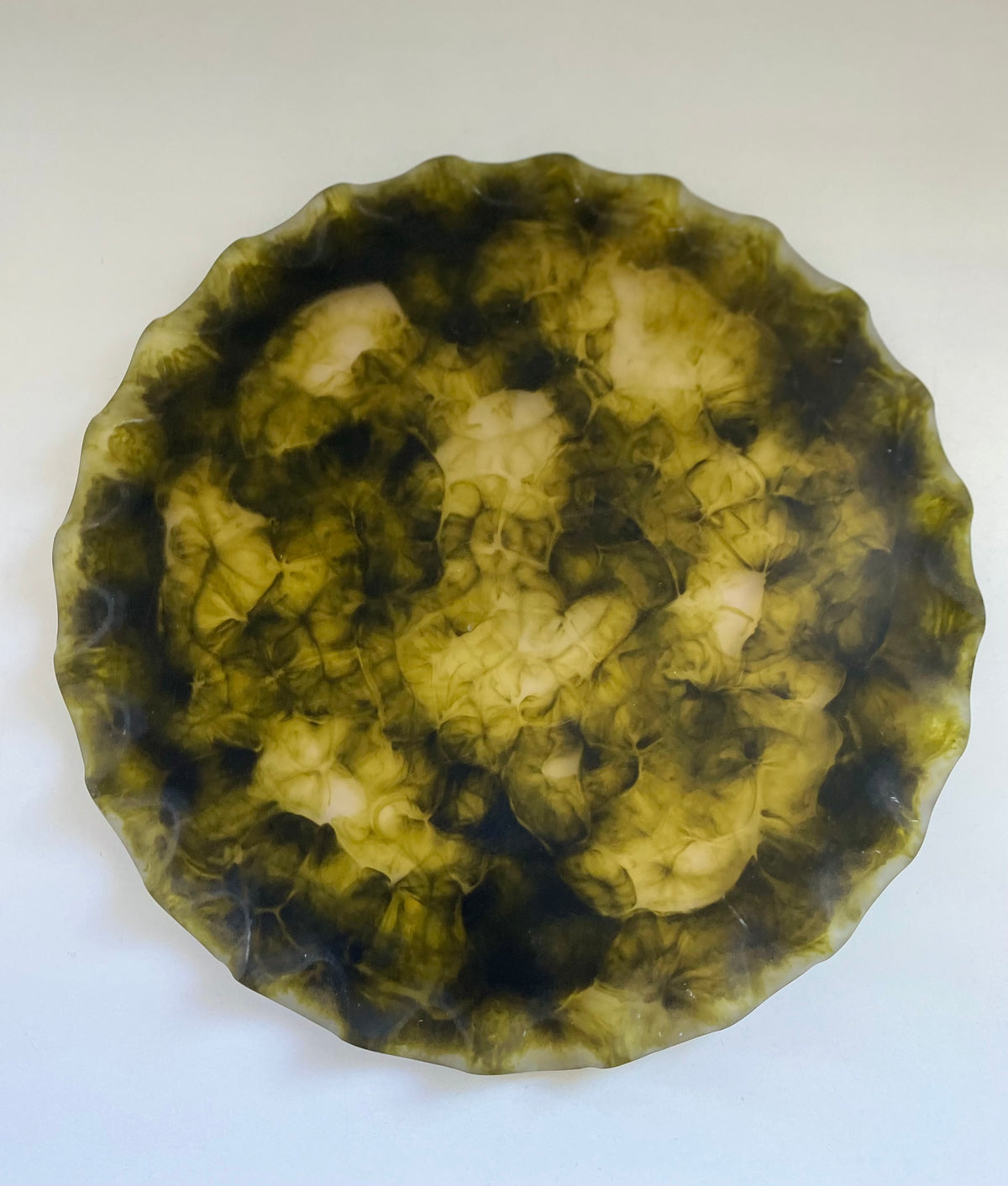 Ruby Resin Platter 28cm Pesto