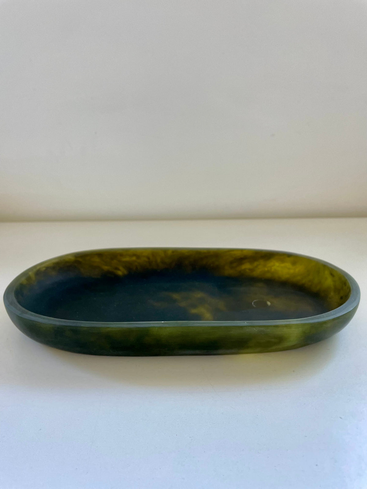 Kip Resin Oval Tray