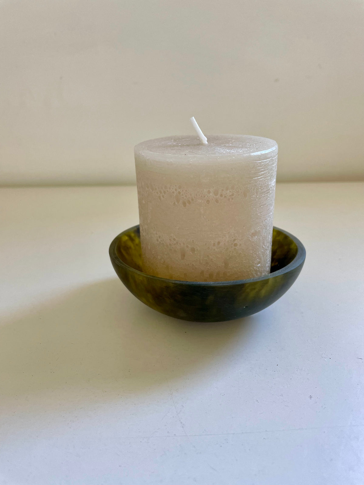 Kip Resin Small Bowl Pesto