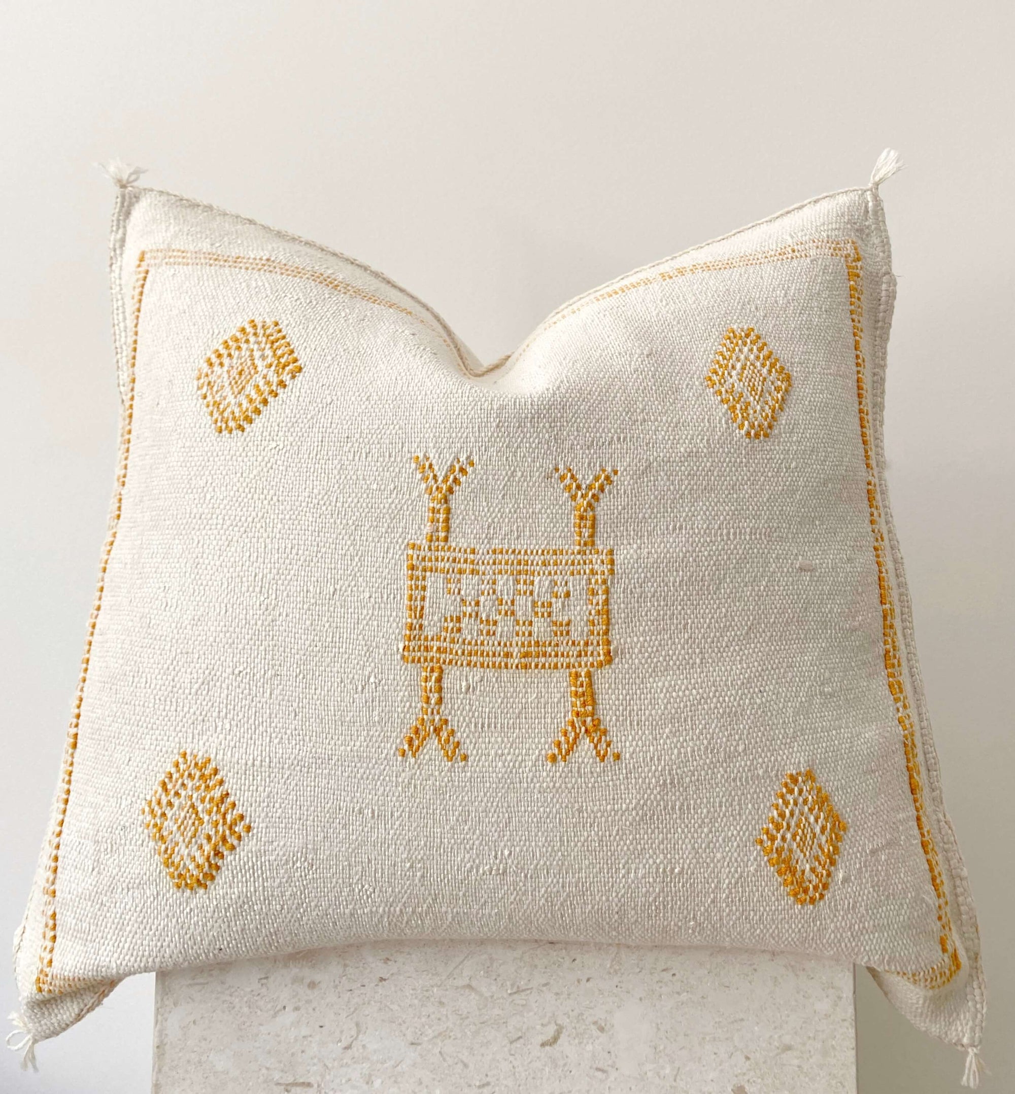 Vanilla & Gold  Cactus Silk Cushion
