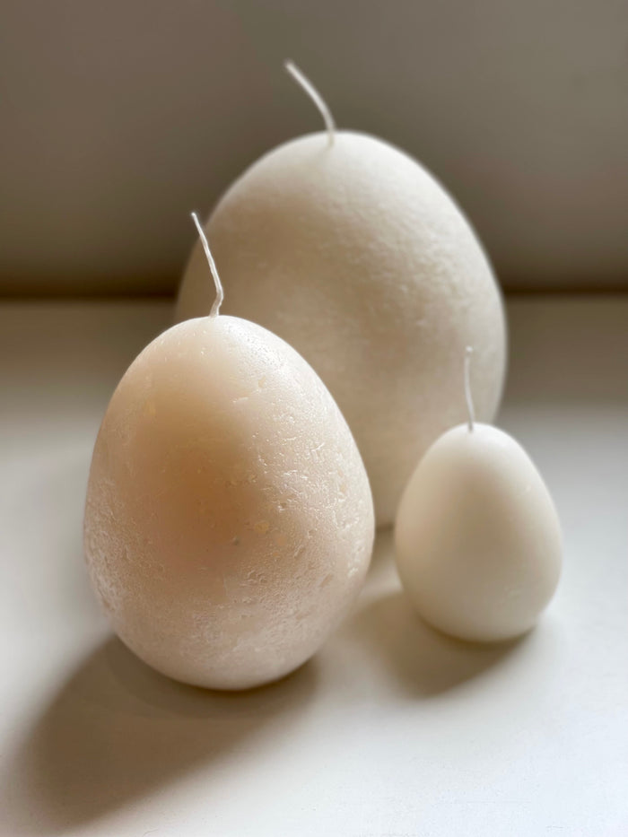 Textured Egg Candle Ivory