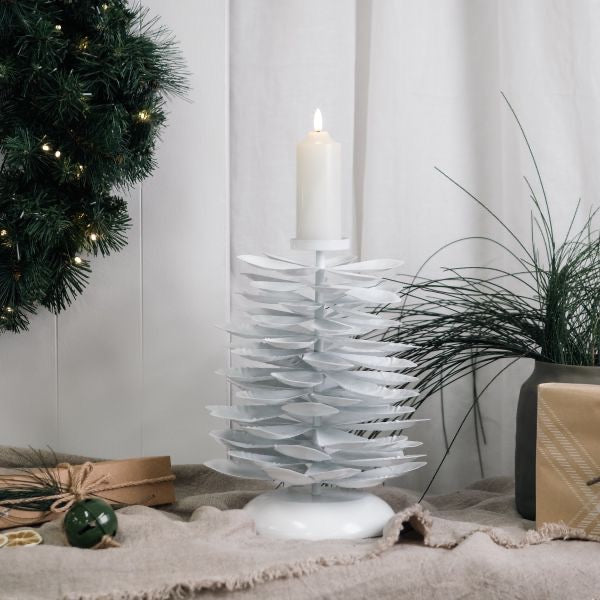 Lune Pinecone Candle Stand - white