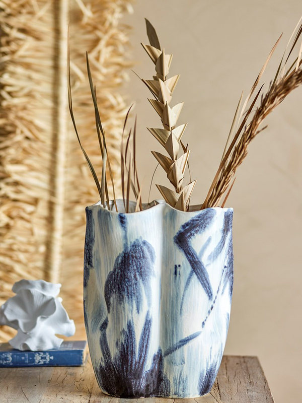 Elira Vase
