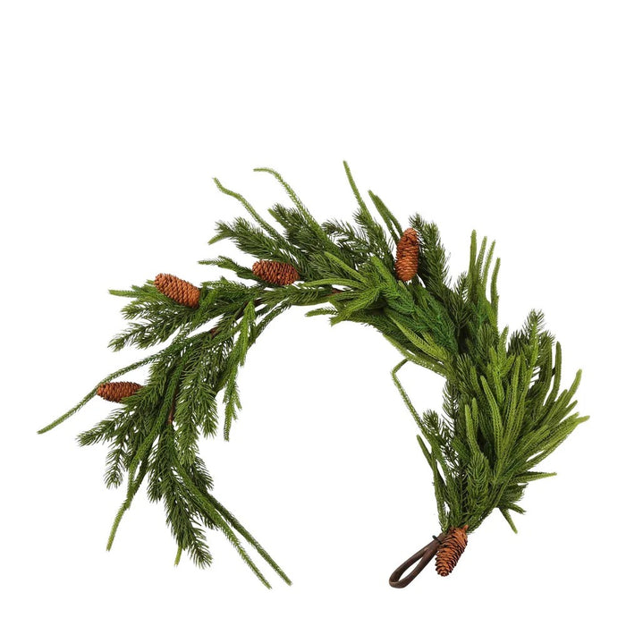 Leura Pine Garland Green