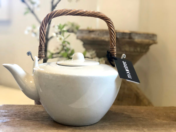 Zaina Teapot