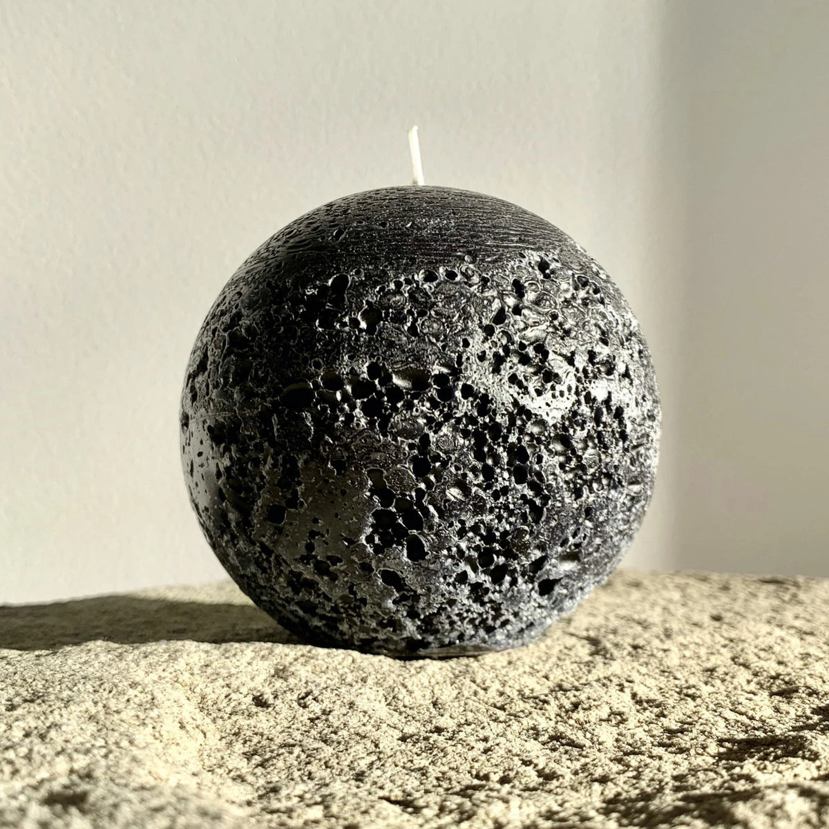 Sphere Candle - Black